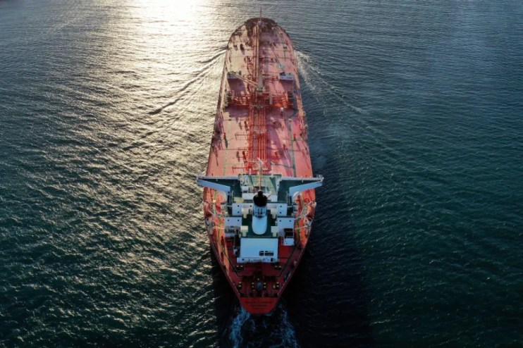 Major British port operator unveils plan for first ‘green shipping corridors’ in UK