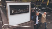 Hipgnosis Songs Fund pays directors extra £250,000 for work on deal